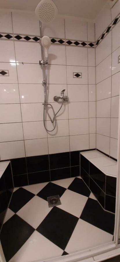 クレーフェルトMauritzburgアパートメント エクステリア 写真